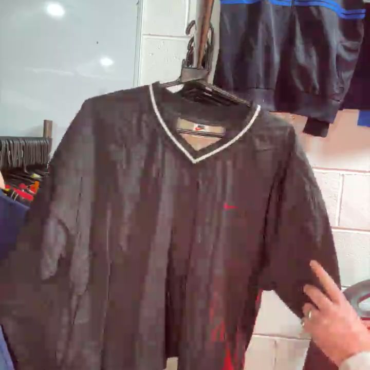 Nike Nike Windbreaker product image