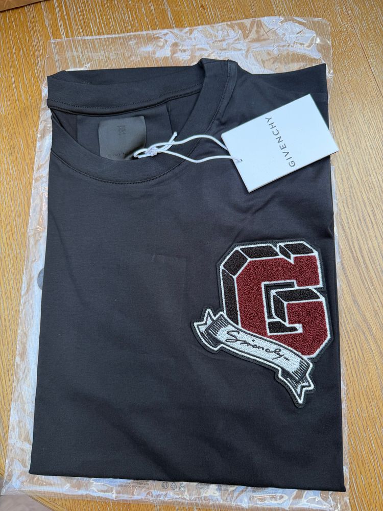 Givenchy Black T-Shirt With G Patch RRP £550