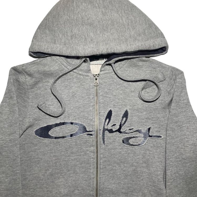 Vintage oakley hoodie 2