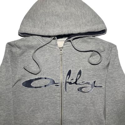 Vintage oakley hoodie 2