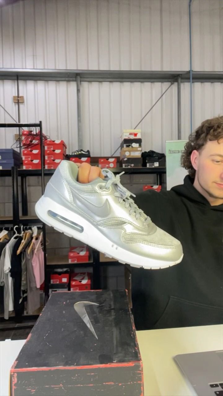 Nike UK 7.5 NIKE AIR MAX 1 85 BIG BUBBLE SILVER NEW BOXED  product image