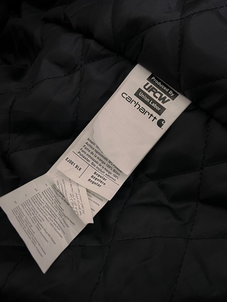 Carhartt Black Zip-Up Jacket imagen 2