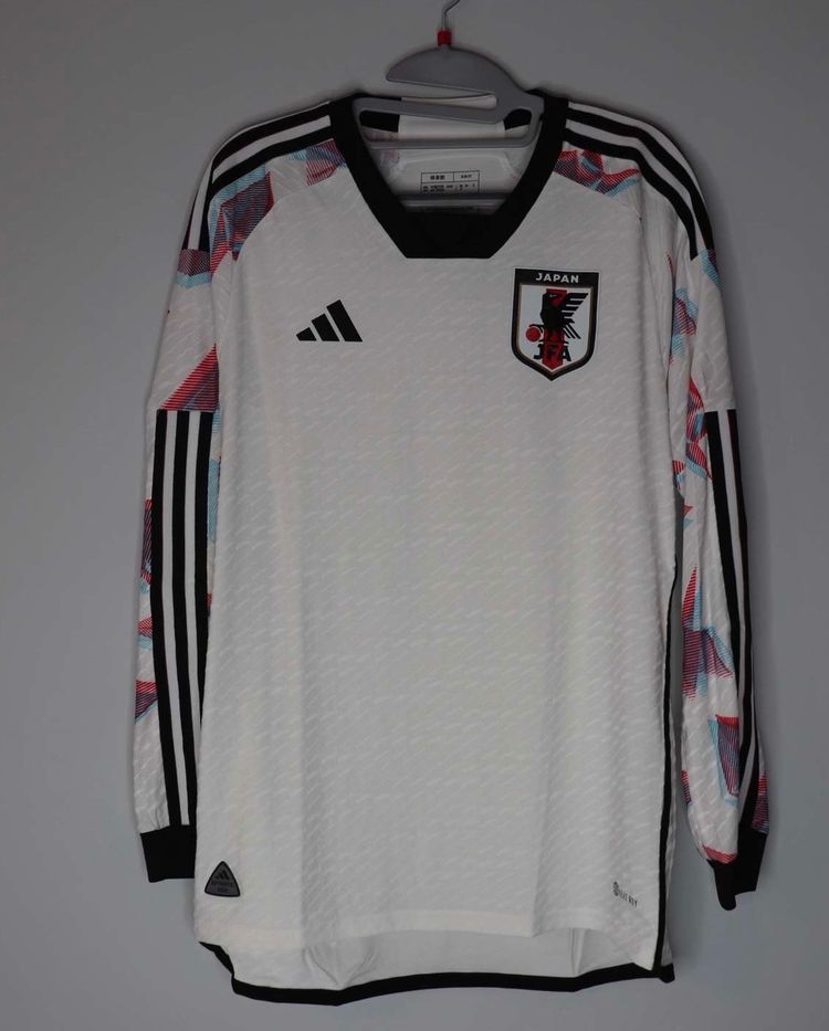 Japan 2022 Away player spec Long Sleeve Size Large 