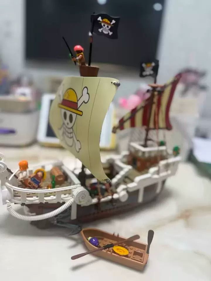 Pirate Ship Toy With Skull And Crossbones Sail
