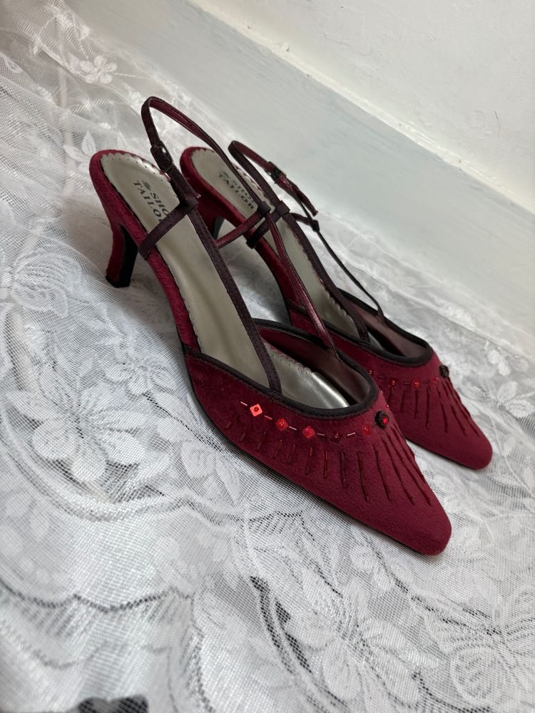 Vintage 90s/00s Burgundy Velvet Slingback Heels 3