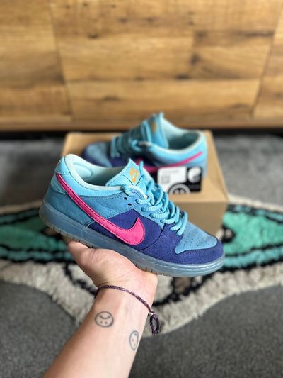 Nike dunk SB “Run Them Jewels” U.K. 6