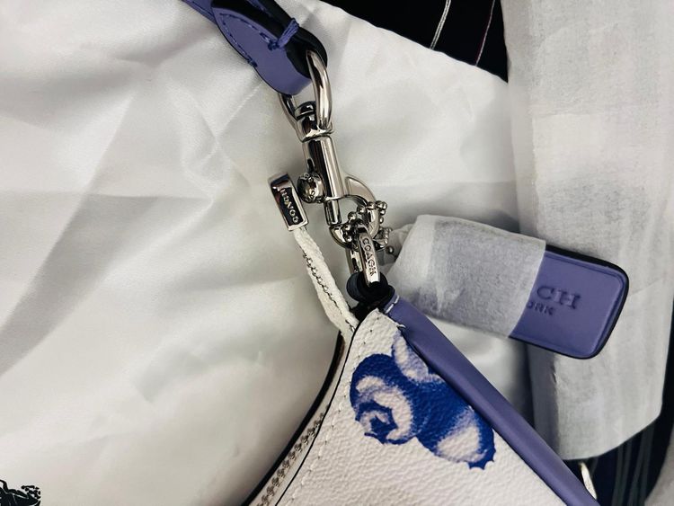 Coach White Handbag With Blue Blueberry Print image 9