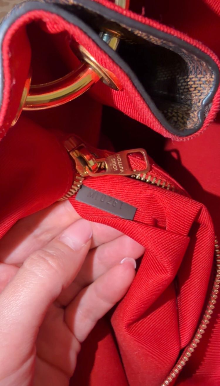 Louis Vuitton Checkered Handbag imagen 6