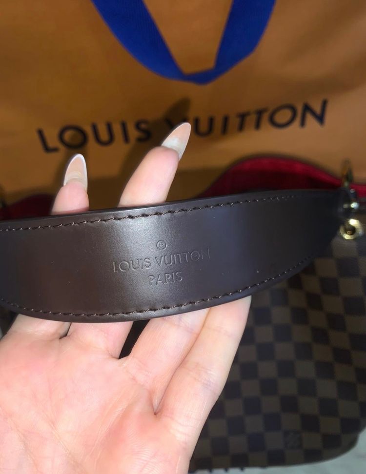 Louis Vuitton Checkered Handbag imagen 3