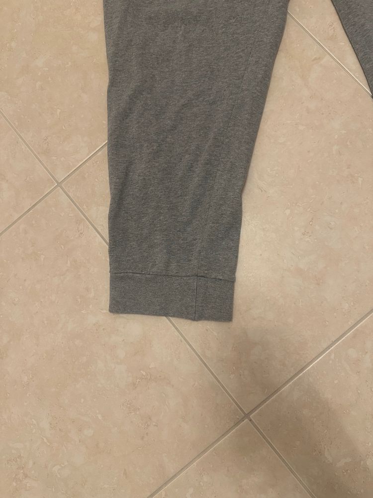 Immagine di Nike Grey Sweatpants 2