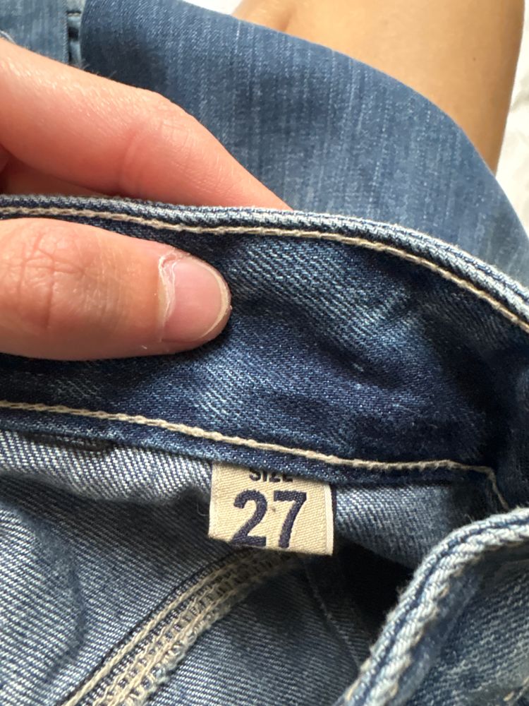 Rifle Slim Tapered Jeans 4