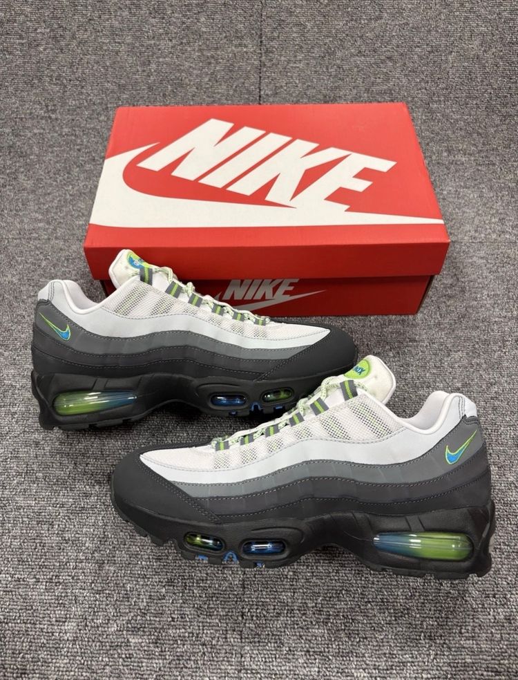 Size 11.5 Nike air max 95 Green Apple NEW in box 