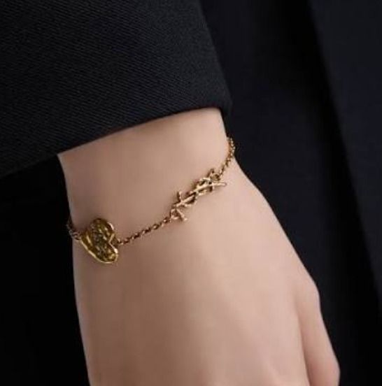 Gold-Tone Bracelet With Heart Charm image 1