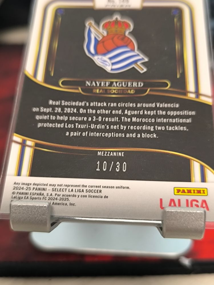 Select Soccer Trading Card image 2