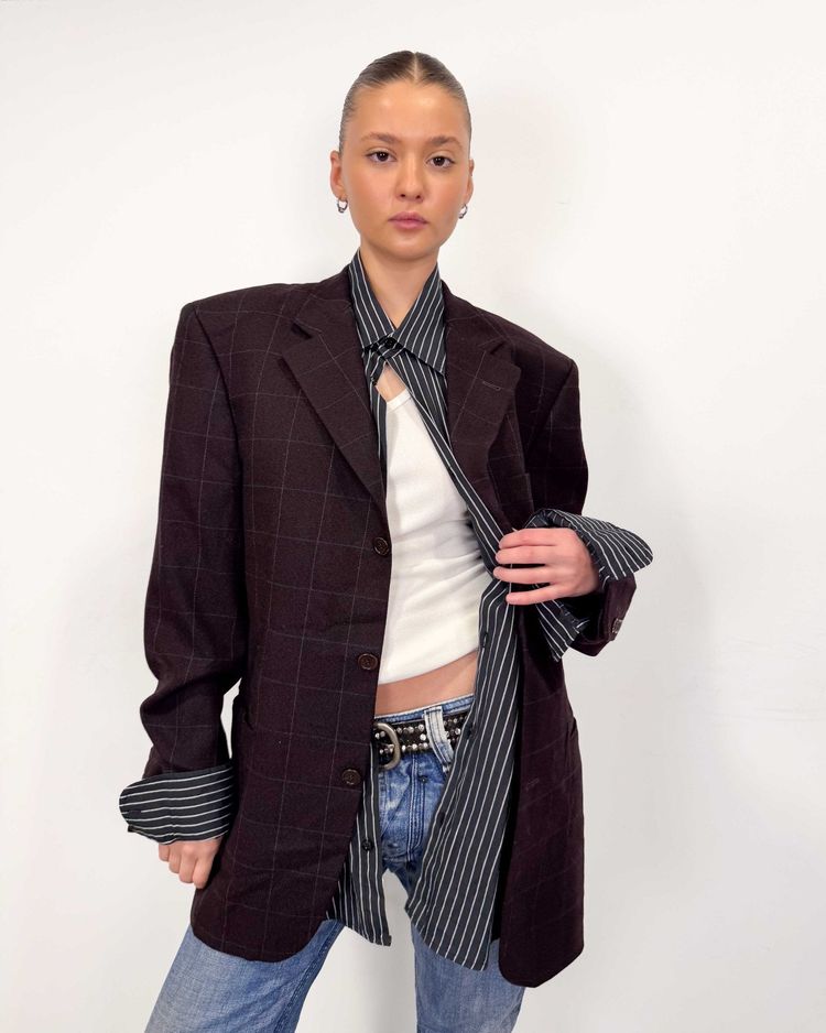 The Olive shirt by Giorgio Armani 9
