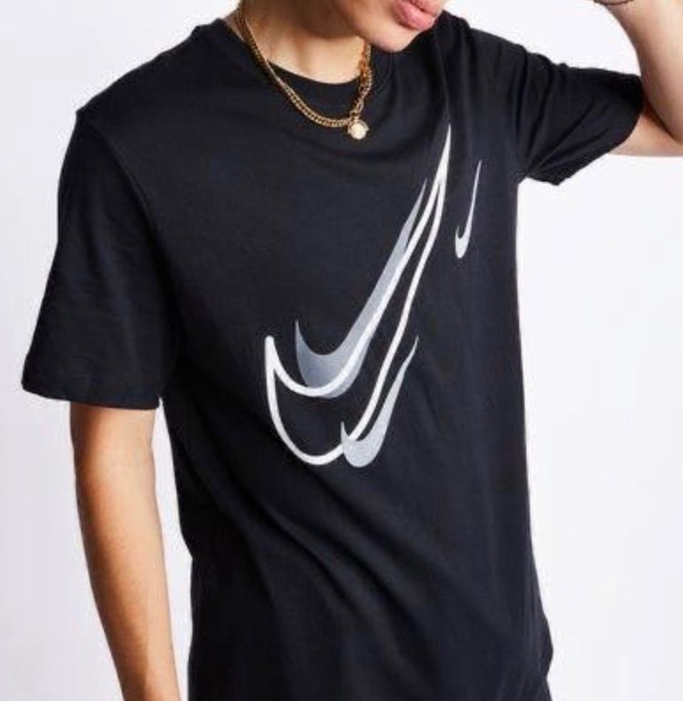Nike Nike Black T-Shirt Swoosh product image