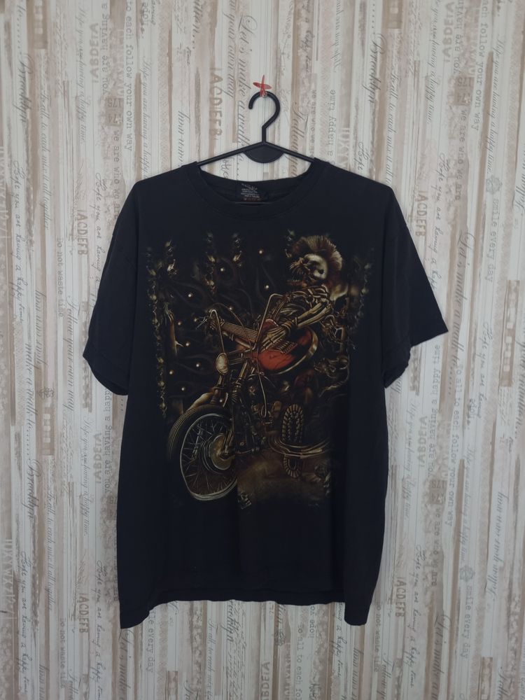 Kozik Black Graphic T-Shirt
