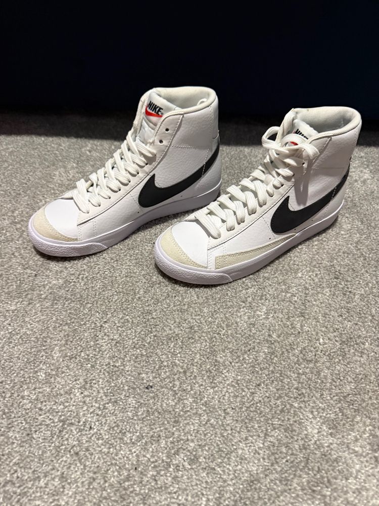 Nike High-Top Sneakers obraz 1