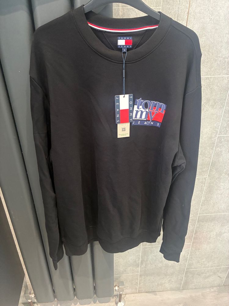 Tommy Hilfiger Tommy Jeans Black Sweatshirt product image