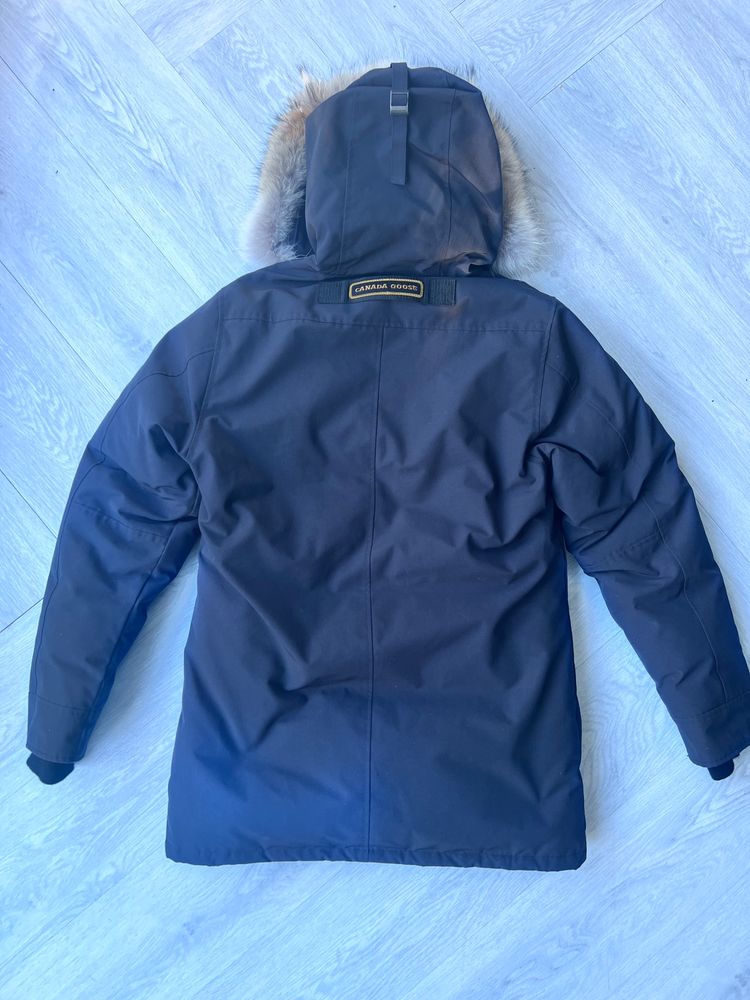 Canada Goose Winter Parka Jacket image 2