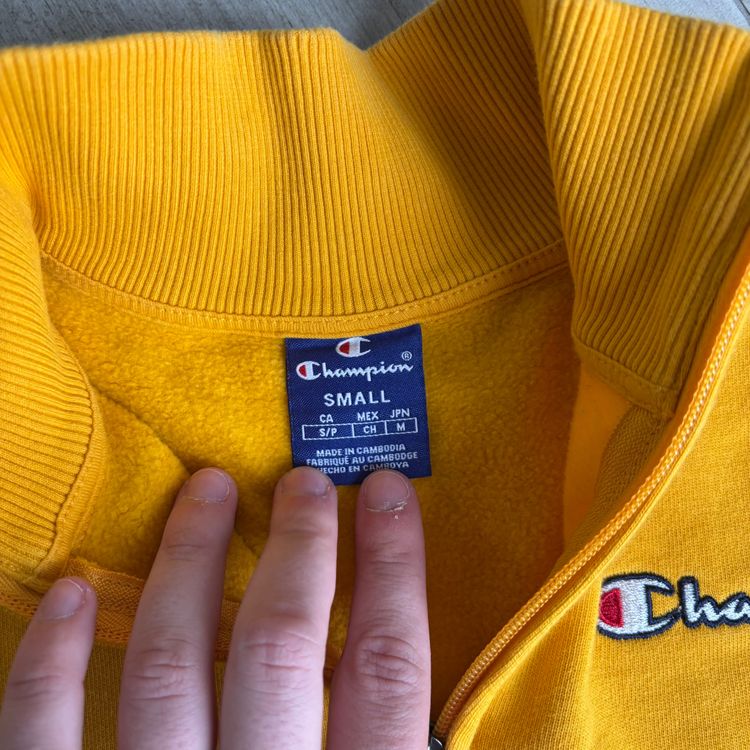 Champion yellow quarter-zip sweatshirt image 9