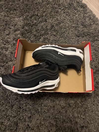 Nike black and white sneakers