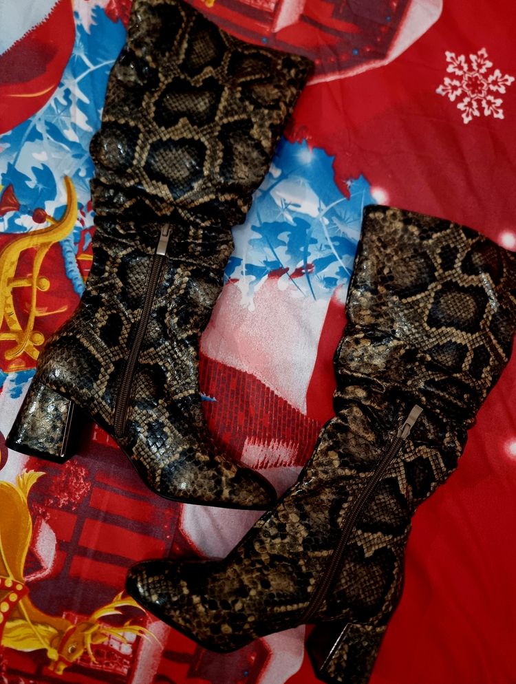 Snake Print Mid-Calf Boots imagen 4
