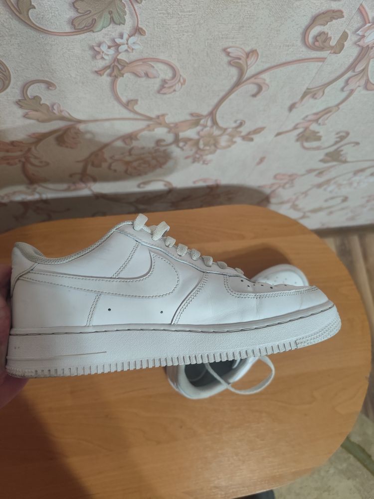 Nike Air Force 1 White Sneakers image 8
