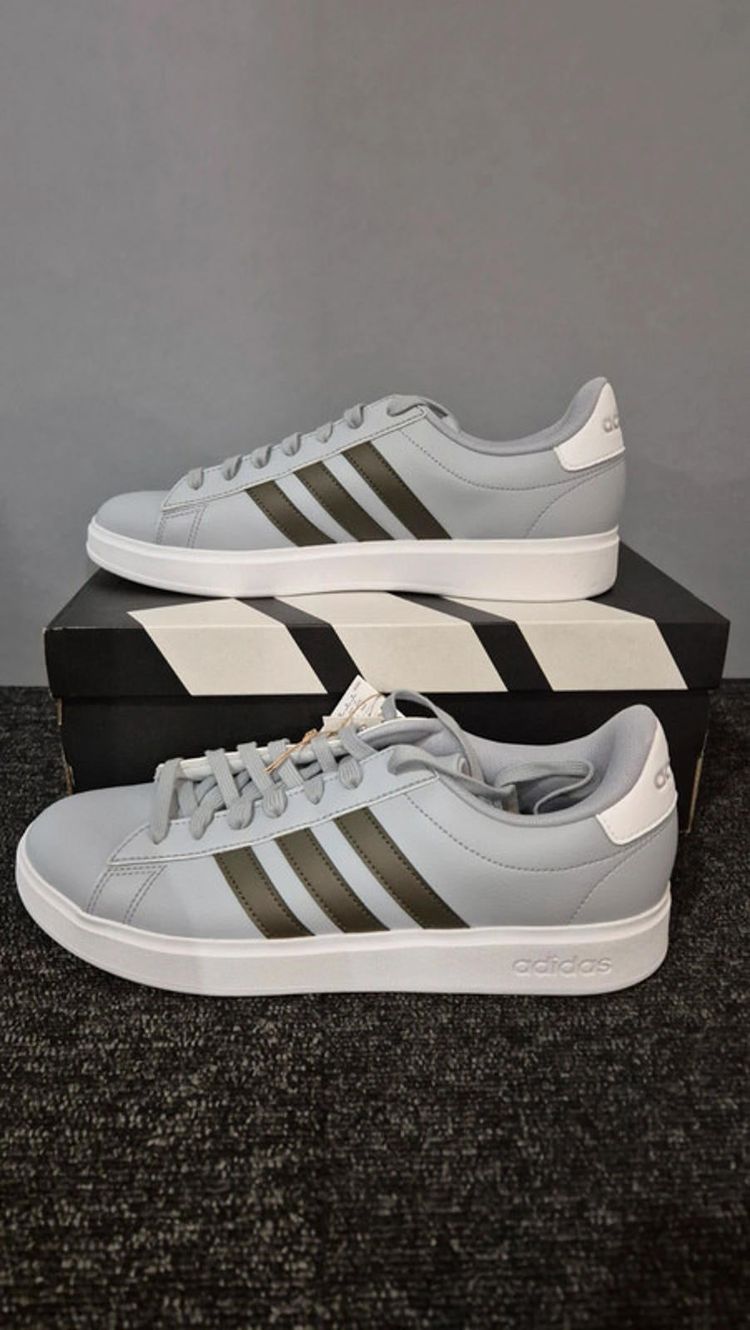 Adidas Court Mens UK 11 Grey