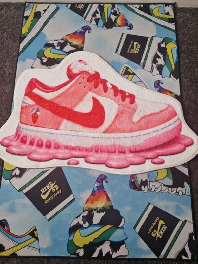 New Nike SB Dunk Strange Love fluffy rug