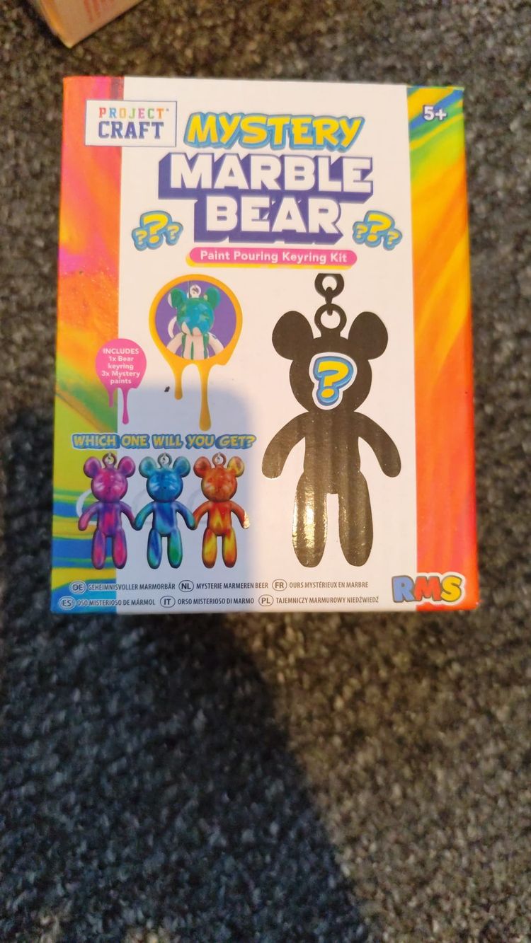 Project Craft Mystery Marble Bear Paint Pouring Keyring Kit
