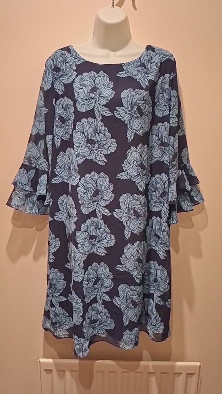 Wallace Navy Blue Floral Shift Dress image 1