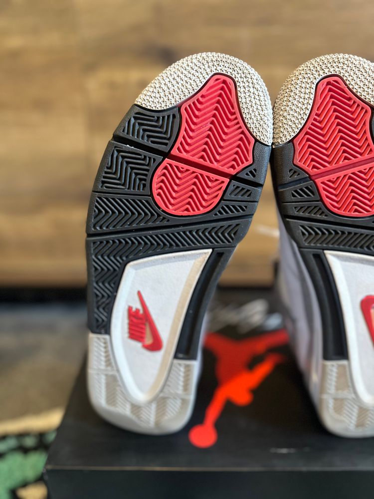 Nike Air Jordan 4 “White Cements 2016” U.K. 9 4