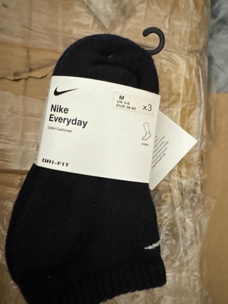 Nike Everyday Cotton Cushioned Ankle Socks image 1