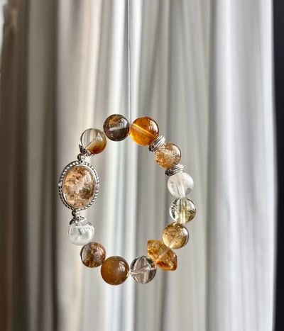 Beaded Bracelet With Oval Centerpiece