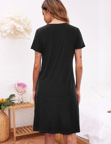 Immagine di Black Button-Front Dress 4