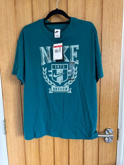 Women Nike teal t-shirt varsity RRP£35+