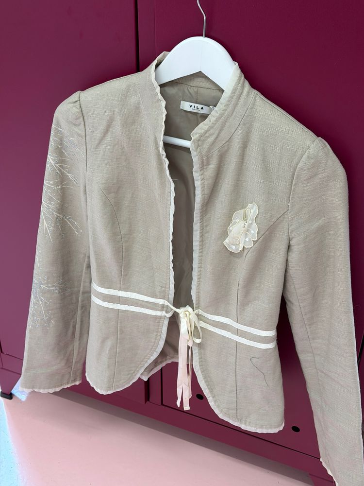 Women'S Beige Jacket