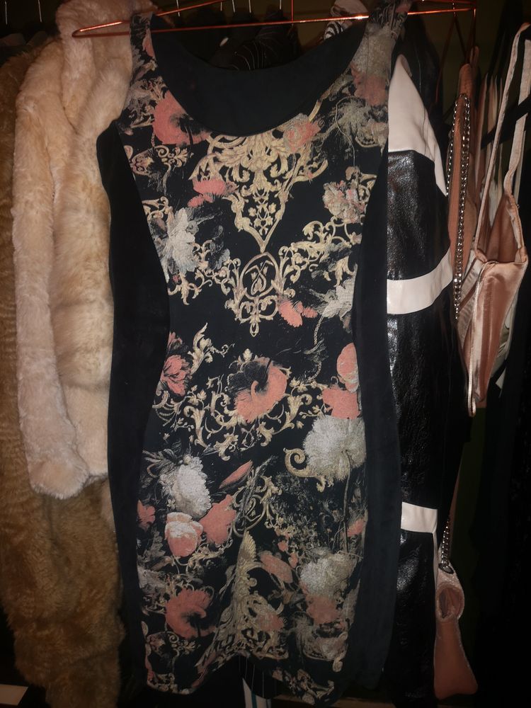 Floral Patterned Sleeveless Dress