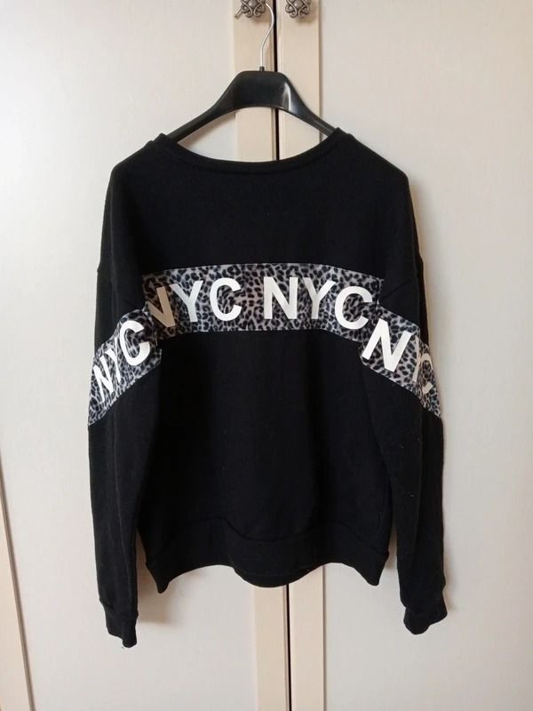 Black Sweatshirt With Nyc Print image 1