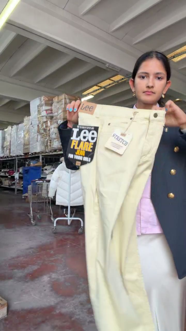 Lee Jeans image 1