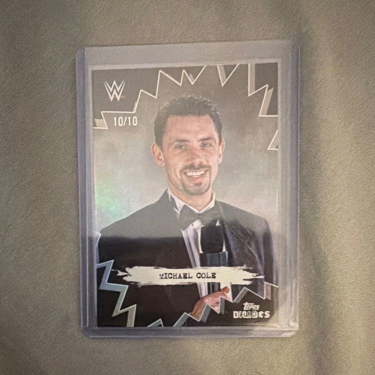 Wwe Michael Cole Trading Card