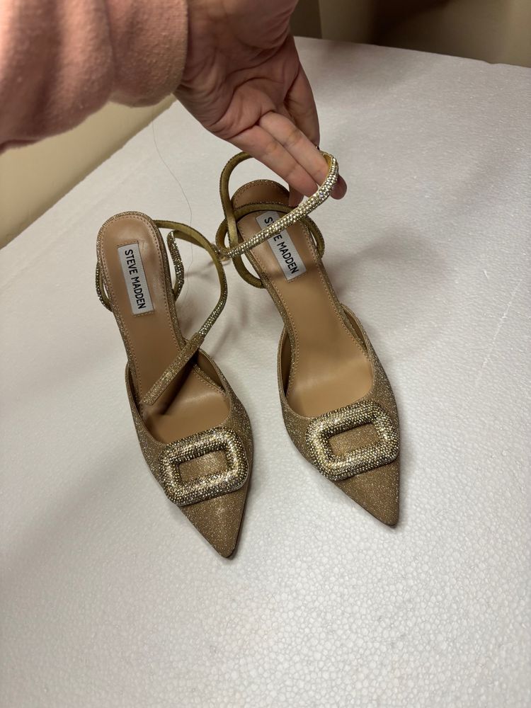 9 Steve Madden glam mobwife stiletto Gold Glitter Slingback Heels imagen 2