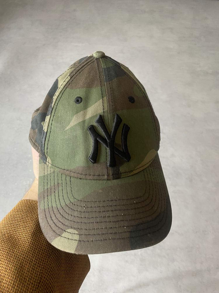 MLB Camouflage Baseball Cap With Ny Logo product image