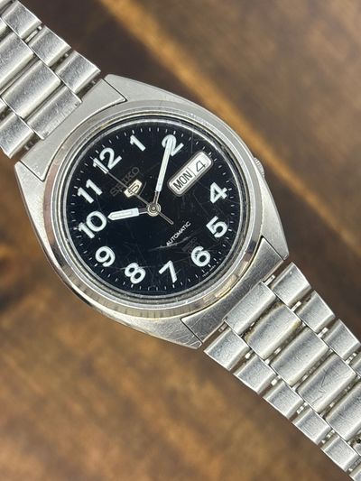 Vintage Seiko 5 Automatic Day-Date Watch