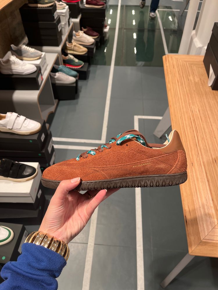 B7 hairy suede tan 