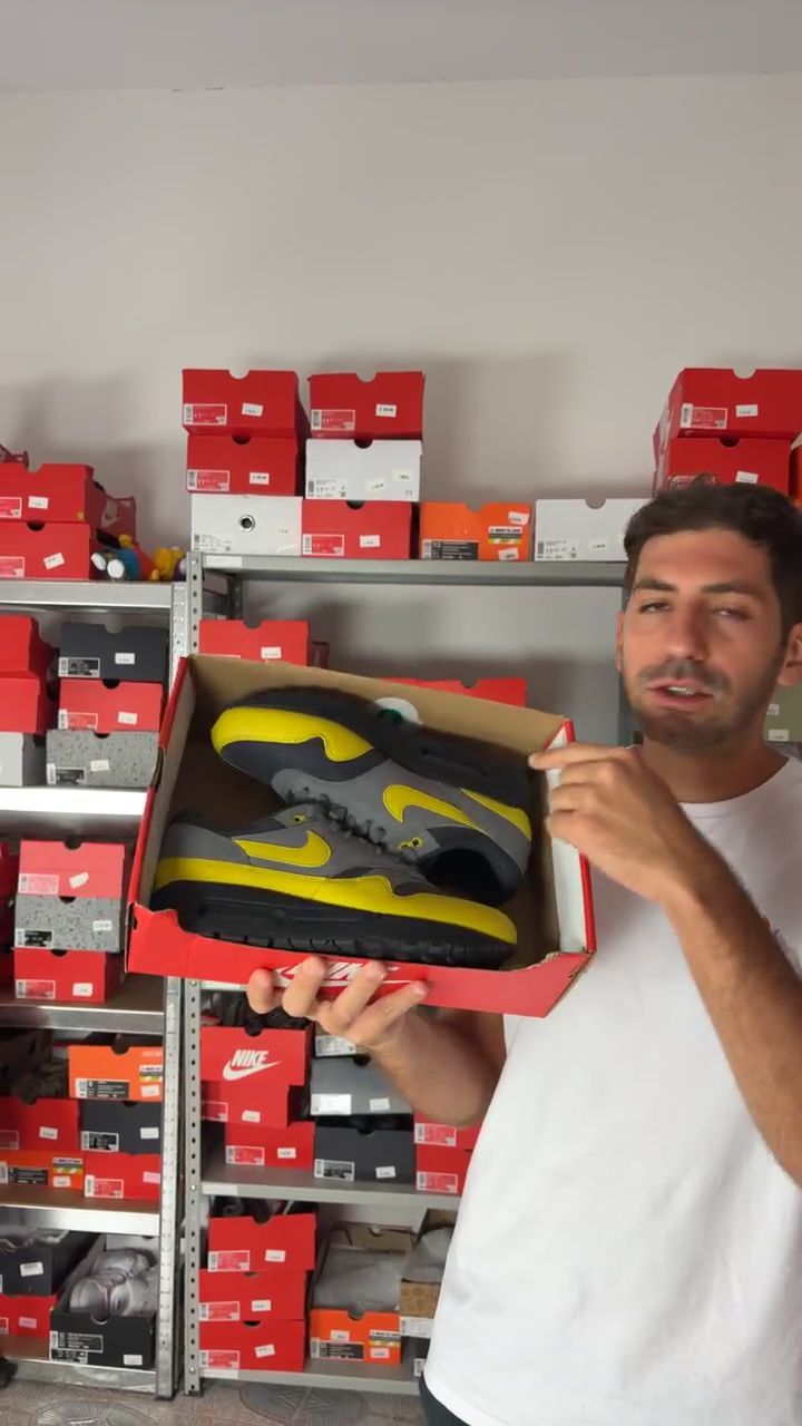 Nike Nike Air Max 1 Batman product image
