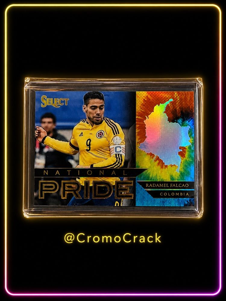 Radamel Falcao National Pride /30 – Panini Select 2015/16