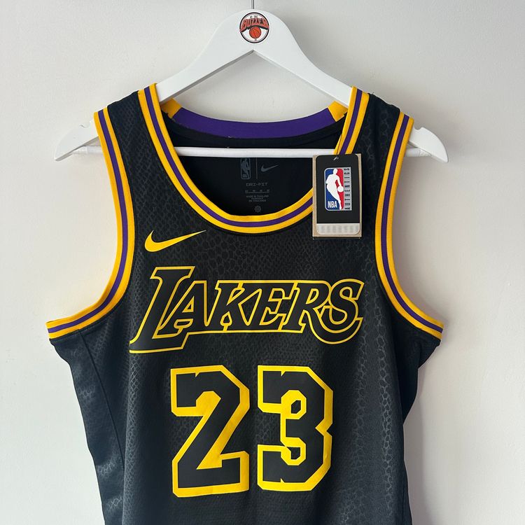 Los Angeles Lakers Lebron James Nike jersey - Medium 1