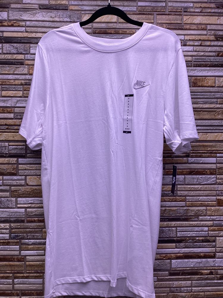 Nike White T-Shirt